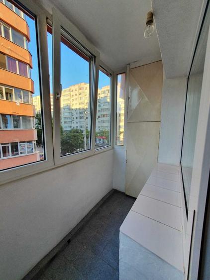 Apartament cu 2 camere decomandat în Moșilor