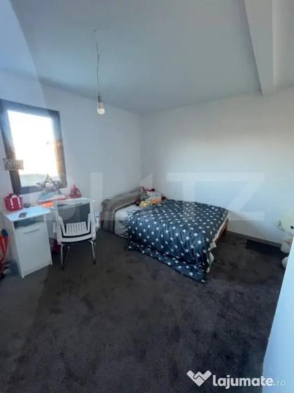 Casă cu 4 camere cu Teren 980 Mp în Valea