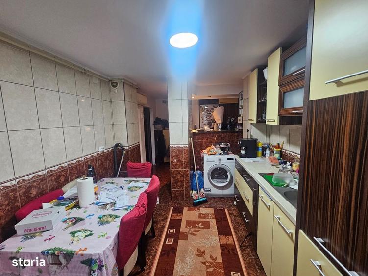 Apartament cu 3 camere de vanzare in Curtea de Arges. - 12