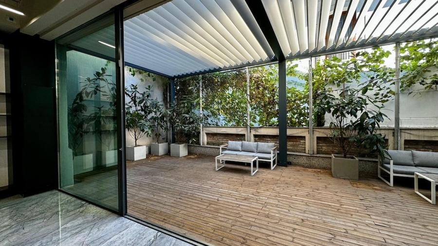 Casă individuală cu 20 camere cu Piscina în Aviatorilor