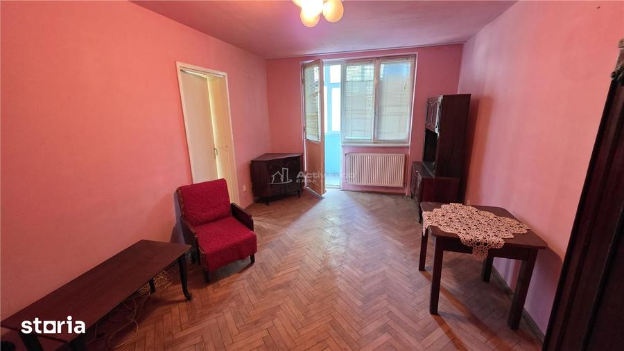 Apartament cu 2 camere decomandat, mobilat în Central