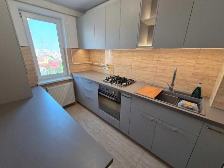 Apartament cu 2 camere semidecomandat, mobilat în Tomis II