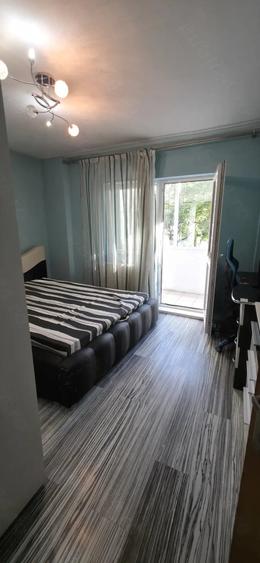 Apartament cu 3 camere decomandat în Bucovina