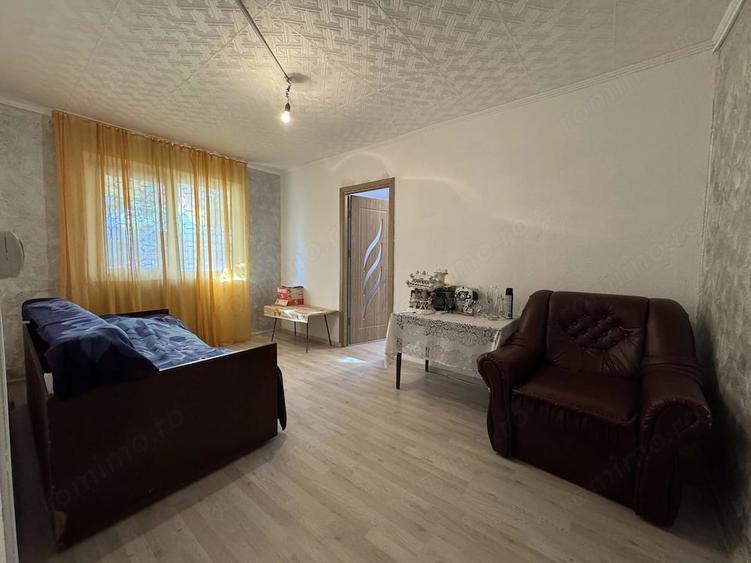 2 cam, 39 mp, parter, zona centrala - kaufland, Bals - 1