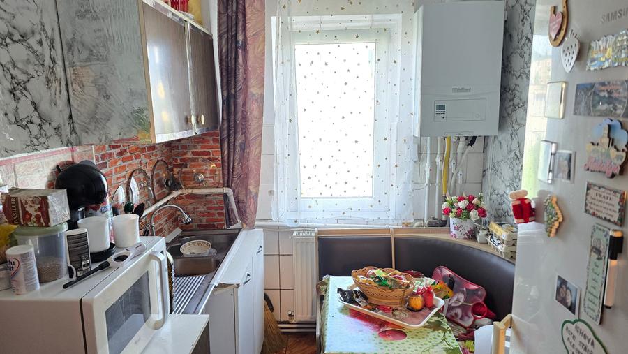 Apartament cu 2 camere semidecomandat în Minerul