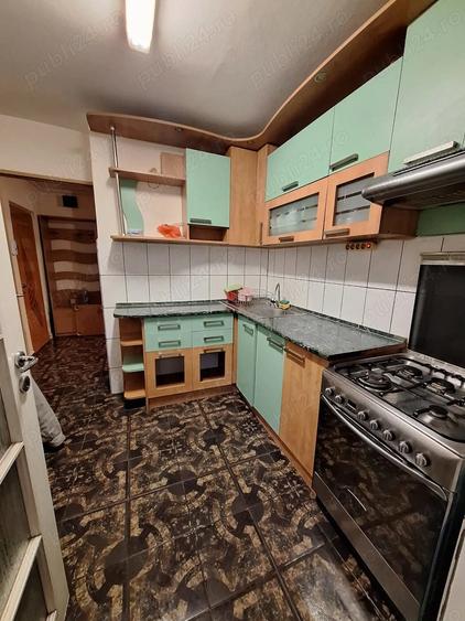 Apartament cu 2 camere decomandat în Piața Centrală