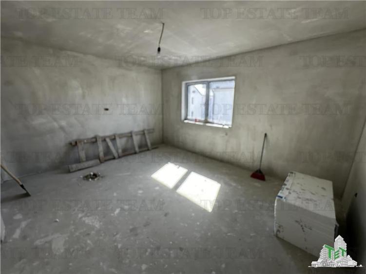 Vila cocheta, moderna, cu 4 camere si curte generoasa, toate utilitatile, Prelun - 9