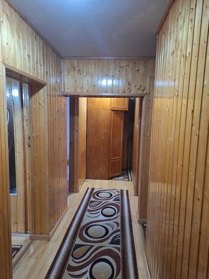 Aparmatent decomandat, 3 camere de inchiriat - 1