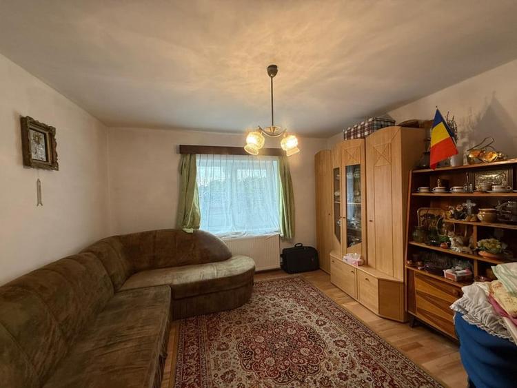 Casa cu trei camere avand 90mp suprafata utila, 1.200 mp teren, in zona Mehala - 3