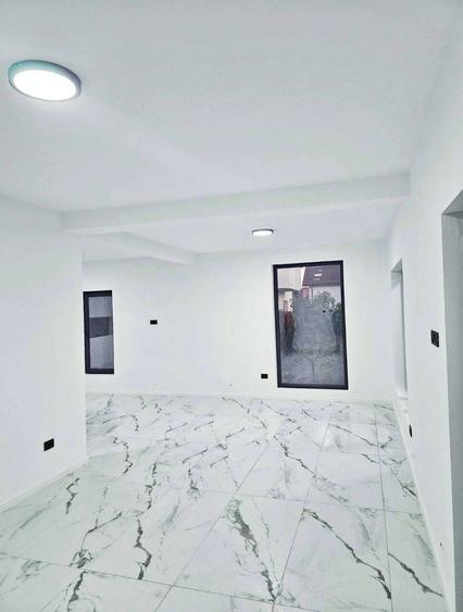 Vindem vila in Navodari zona de case - 4