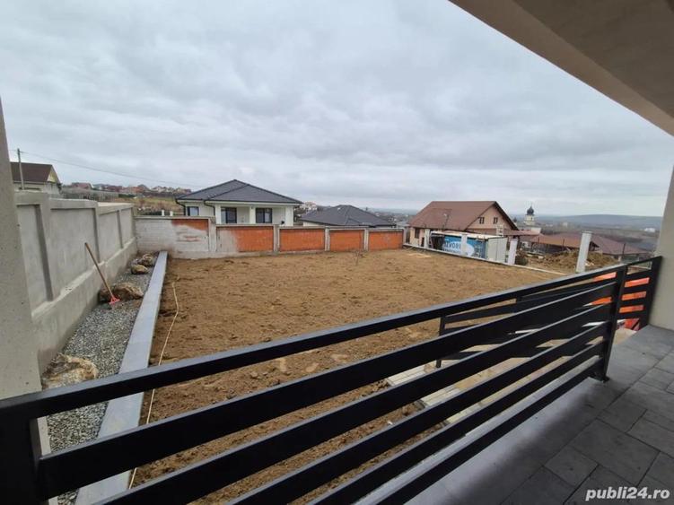 Casa cu curte mare ?i spa?iu verde, zona linistita, Paleu. - 4