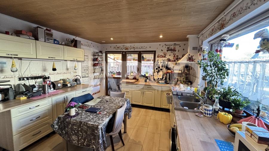 Casa individuala de vanzare 4 camere 184 mp utili zona Mihai Viteazul - 1