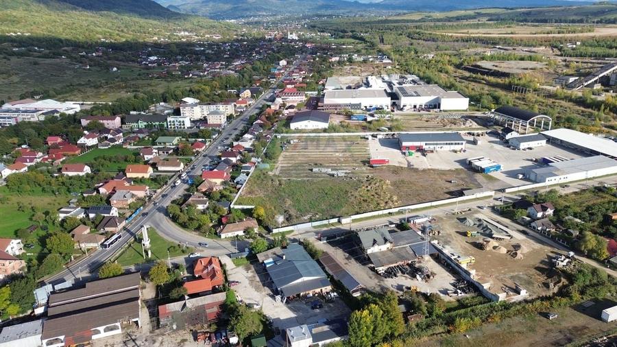 Spațiu industrial / 220mp i 5m de închiriat front stradal / acces TIR - 10