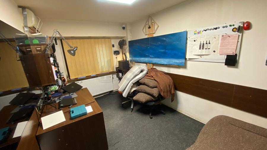 REA1026185 Apartament 3 camere Crangasi-Spatiu Comercial - 8