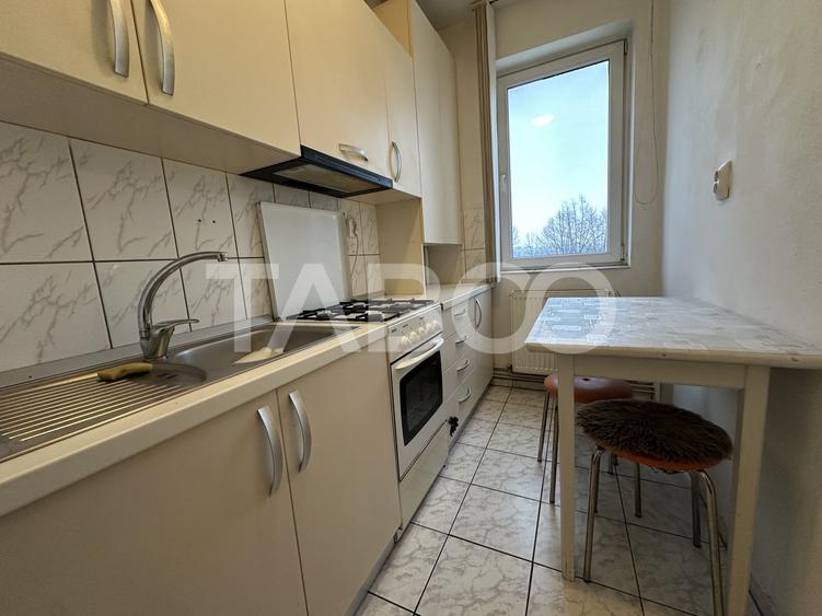 Apartament de vanzare la etaj 1 2 camere boxa depozitare zona Strand - 5