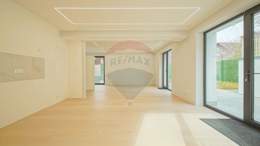 Armonie între tradiție și modernitate – Vilă contemporană în Brasov - 8