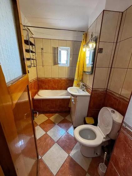 Ap 2 camere conf 1 dec, etaj 2/4, Malu Rosu - 6