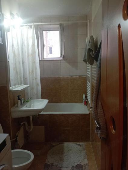 Apartament cu 4 camere decomandat-etaj2-zona Carpati Deva - 5