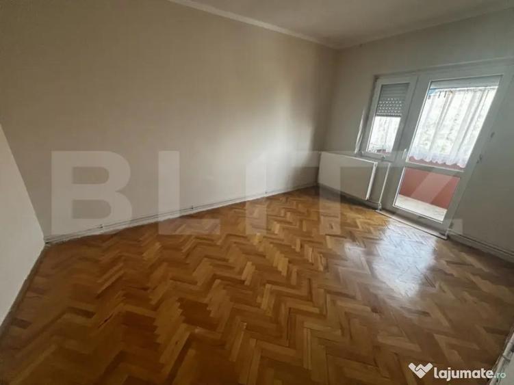 Apartament cu 3 camere, decomandat, 96 mp, zona Micro 16 - 1