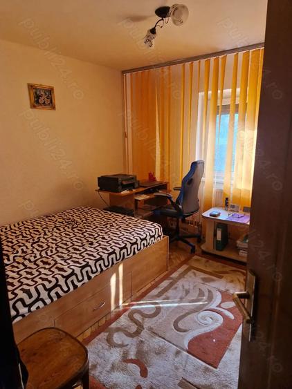 Inchiriez apartament 2 camere decomandat, Centrala, l Rovine, Parculet - 2