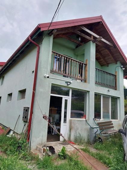 Oportunitate unica: Casa individuala cu poten?ial uria? de transformare ?i teren generos in zona - 4