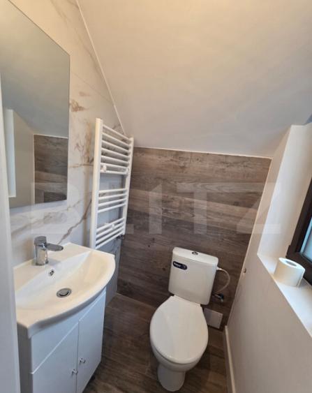 Casa de vanzare, 150 mp, zona Est - 2