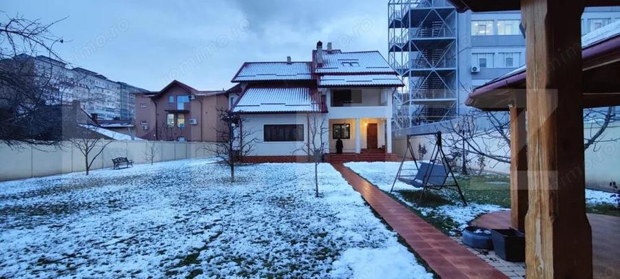 Inchiriez vila superba cu 6 camere - 16