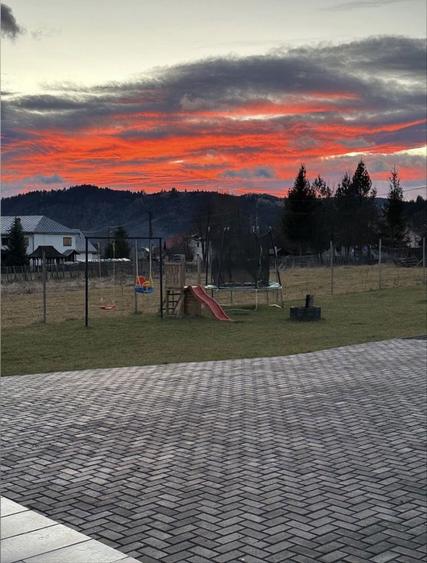 Inchiriem cabana/pensiune de poveste pentru Paste - 8