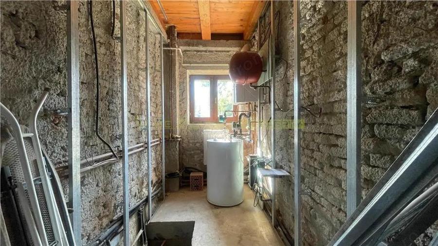 Casa speciala cu istorie de vanzare Jimbor | Fosta scoala - 12