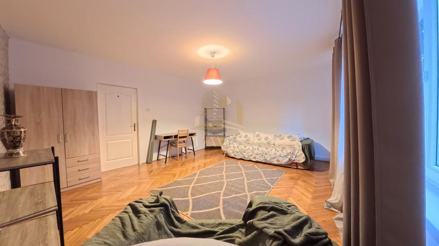 Apartament cu 3 camere decomandat, mobilat în Gheorgheni