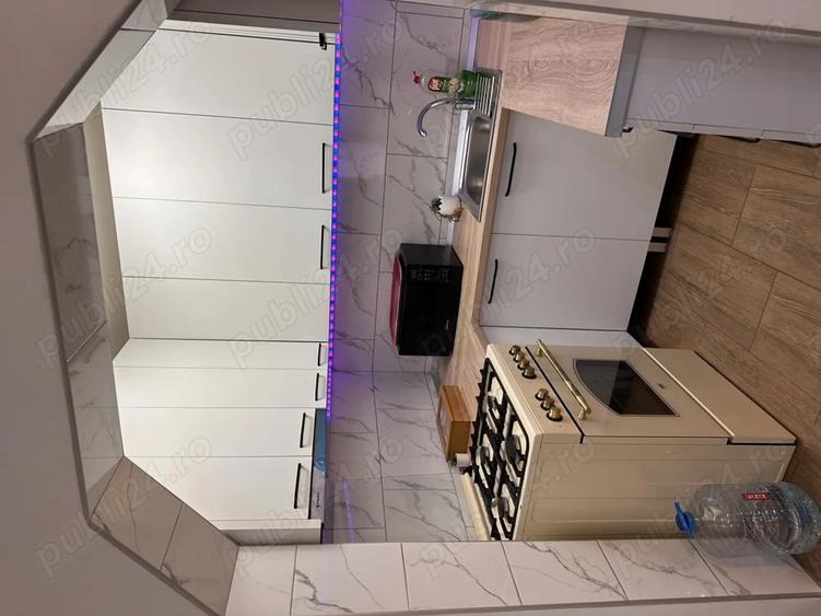 Vand casa la curte comuna - 6