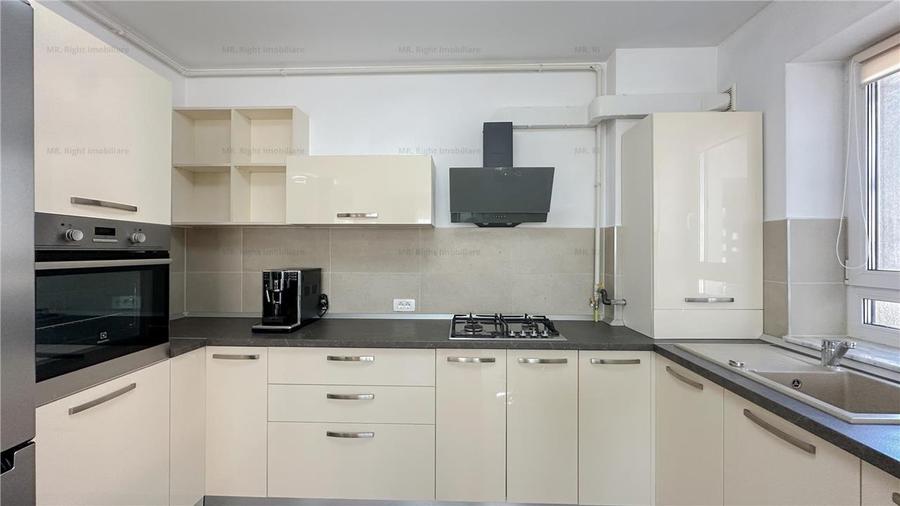 Apartament cu 2 camere decomandat, mobilat în Tractorul
