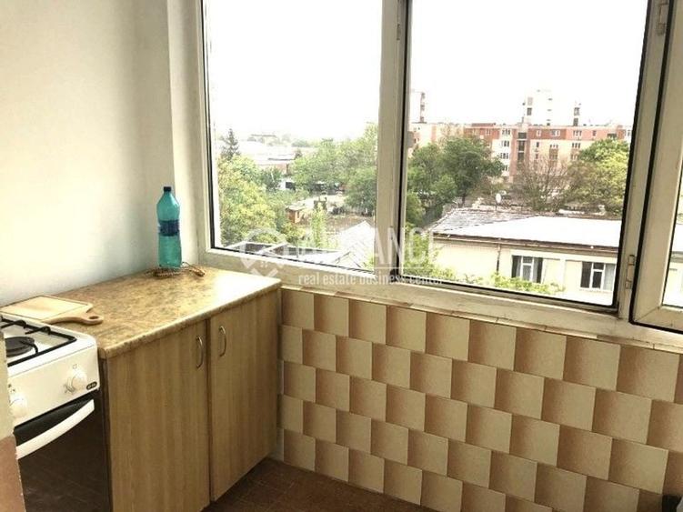 GARA-ABATOR- Apartament de 3 camere foarte spatios si luminos! - 9