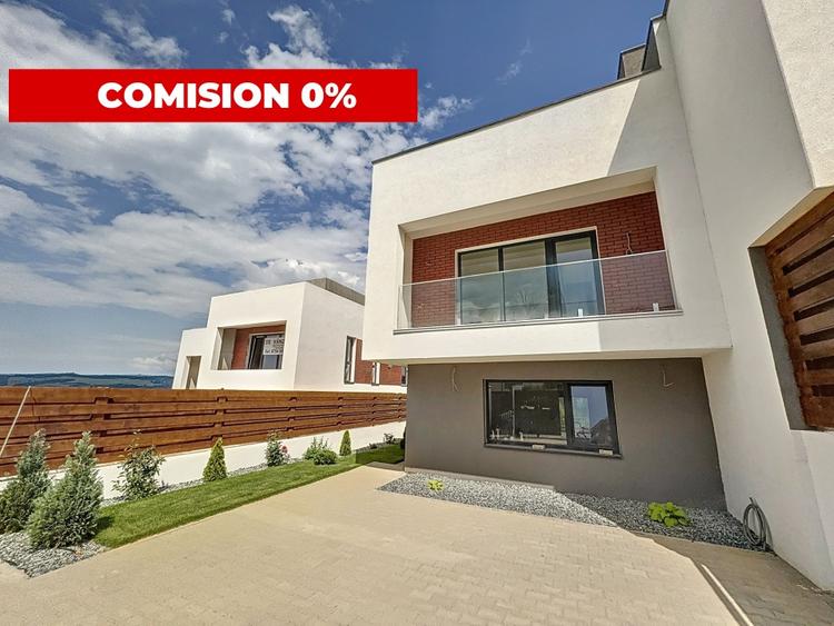 Casă cuplată -  5 camere, 3 bai, 195 mp, 2 parcari, aproape de Vivo! - 1