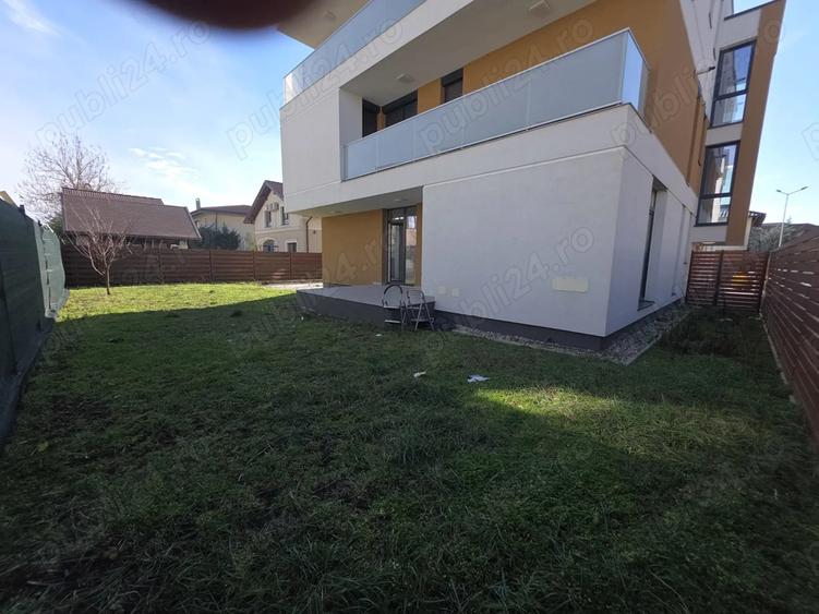 Vand apartament 4 camere si curte - 5