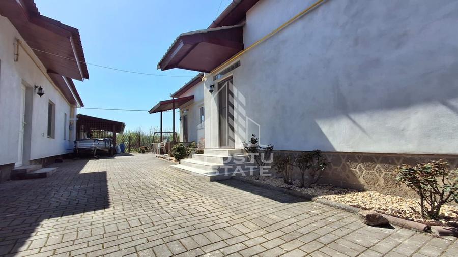 Casa de vanzare in Ineu formata din 2 cladiri - 4