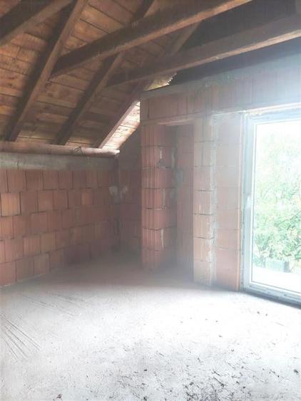 Casă individuală cu 4 camere cu Teren 700 Mp în Biharia