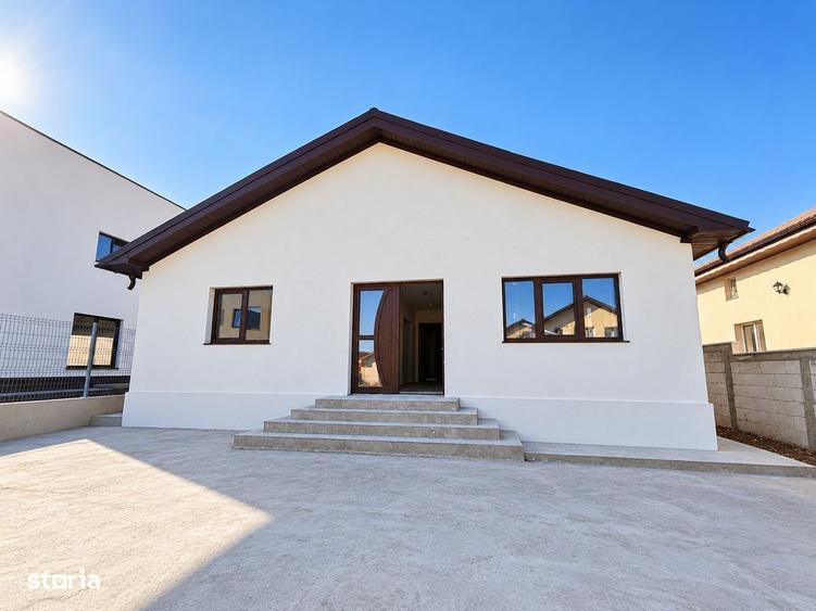 Casă cu 3 camere cu Teren 250 Mp în Valu lui Traian