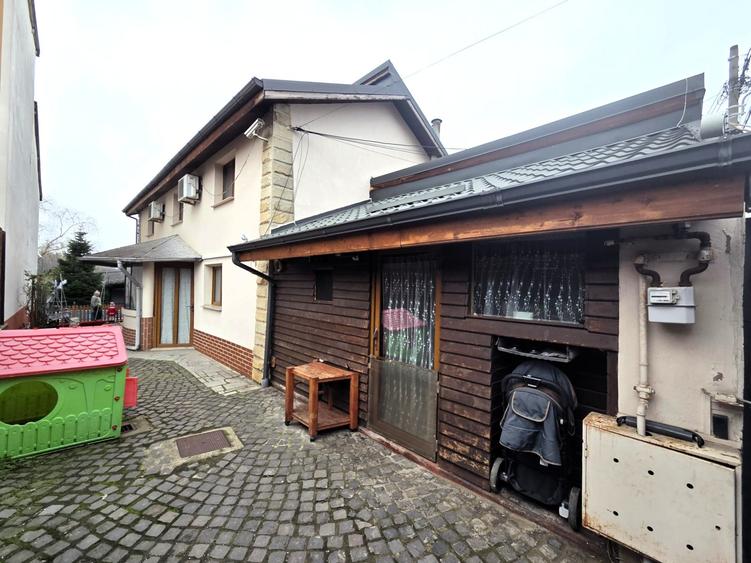 Vanzare vila P+M Ostrov / Pantelimon, langa Lacul Fundeni, teren 250 mp - 1