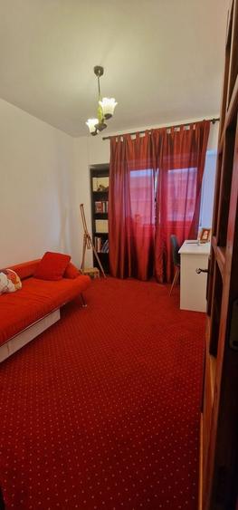 Zona Dacia, 3 camere decomandate, suprafata 72mp - 14