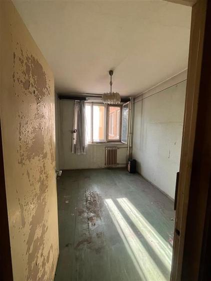 Apartament 4 camere, 2 bai, 71 mp  Dacia Oradea - 2