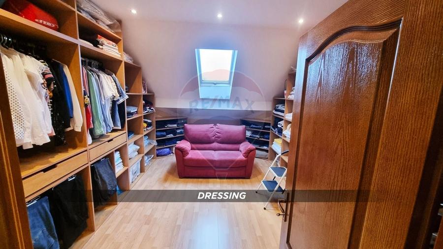 Casă / Vilă de lux cu 2 garaje, 10 camere de vânzare în BAIA MARE - 39