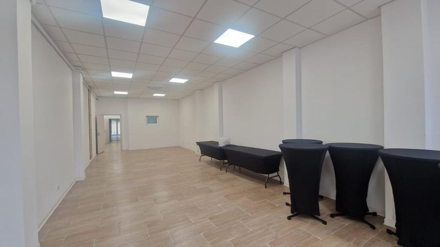 Spatiu comercial, 140mp+terasa 30mp, 1 Mai, zona Facultatea de Medicina - 1