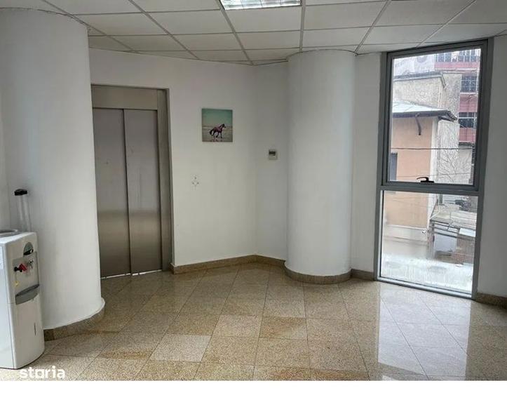 Vitan-Mall , imobil S+P+4 - 3