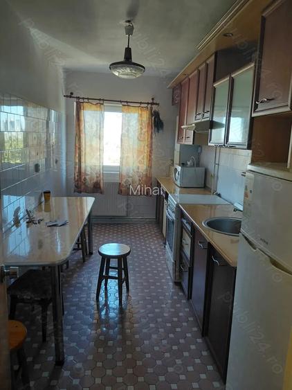 Inchiriez apartament 3 camere Centru Civic, str.Matei Basarab,langa hotel Excelsior Inchiriez apartament 3 camere Centru Civic, str.Matei Basarab,langa hotel Excelsior