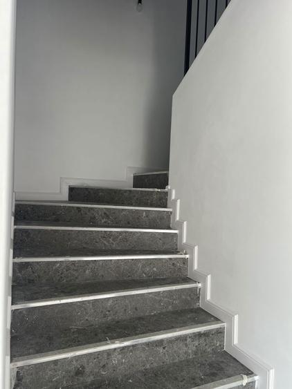 Casa vanzare 5 camere 194 mp - 3