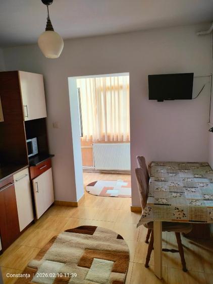 Închiriez apartament 2 camere decomandate in zona Far  - 4
