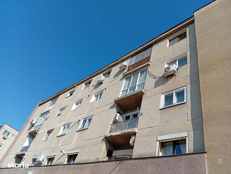 Apartament 3 camere de vanzare in Ineu - 9