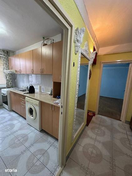 De vanzare apartament 3 camere, 2 bai,situat in zona Centrala 59.000e - 2