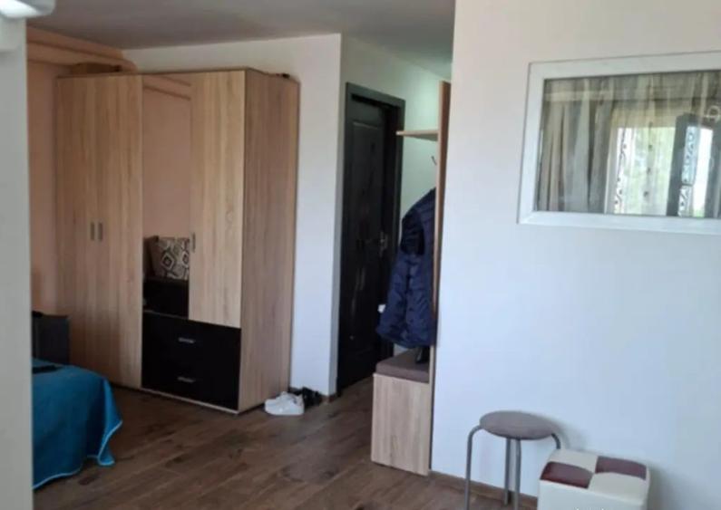 Vand garsoniera confort 1 5 min de statie de autobuz - 1